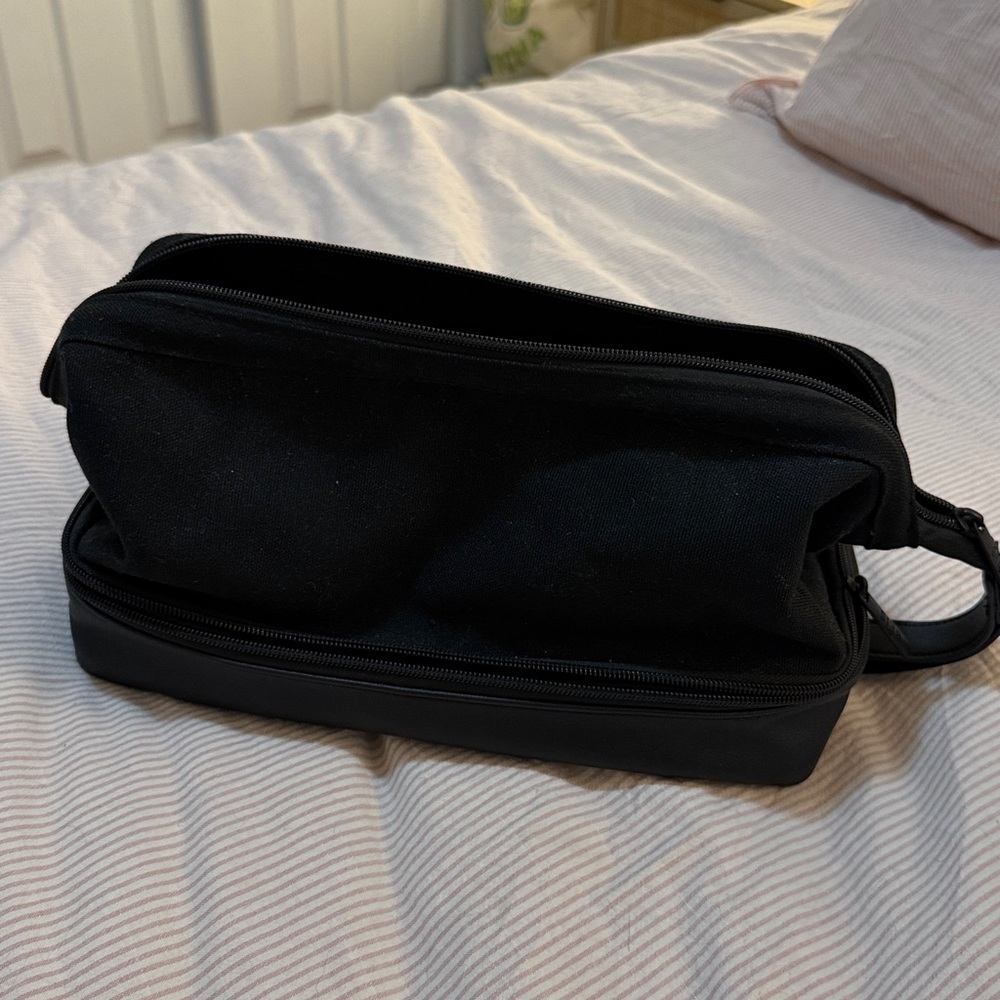 Beis- The Dopp Kit Travel Pouch